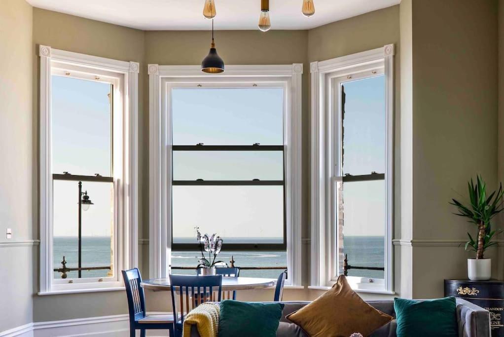 Beachfront Luxury Home With Spectacular Sea Views Herne Bay Exteriör bild
