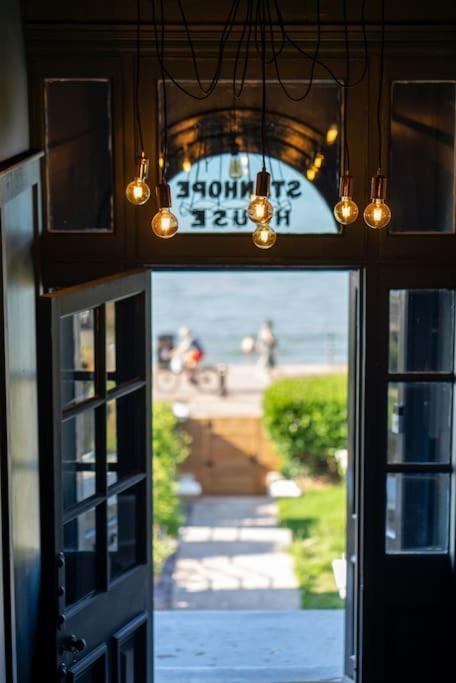 Beachfront Luxury Home With Spectacular Sea Views Herne Bay Exteriör bild