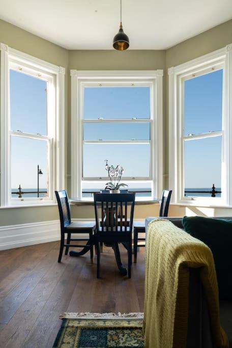 Beachfront Luxury Home With Spectacular Sea Views Herne Bay Exteriör bild